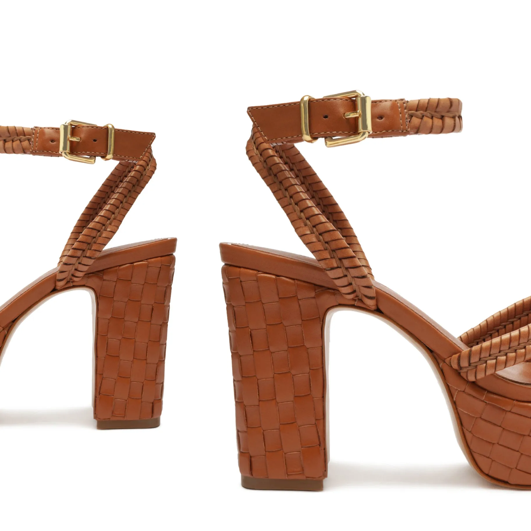 Kareena Woven Platform