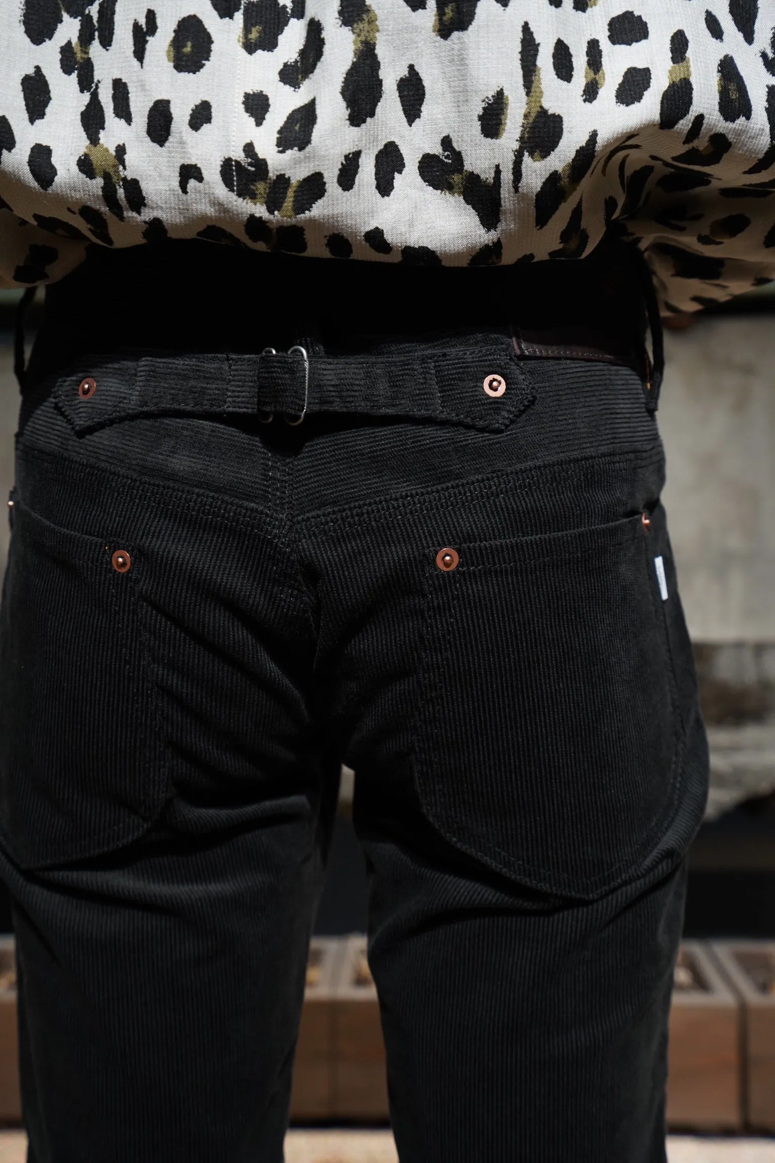 SUGARHILL CORDUROY BELL BOTTOM DEMIN PANTS (BLACK)