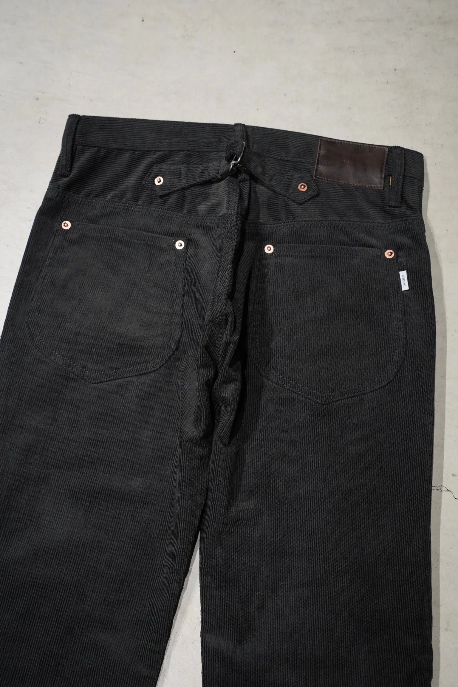 SUGARHILL CORDUROY BELL BOTTOM DEMIN PANTS (BLACK)