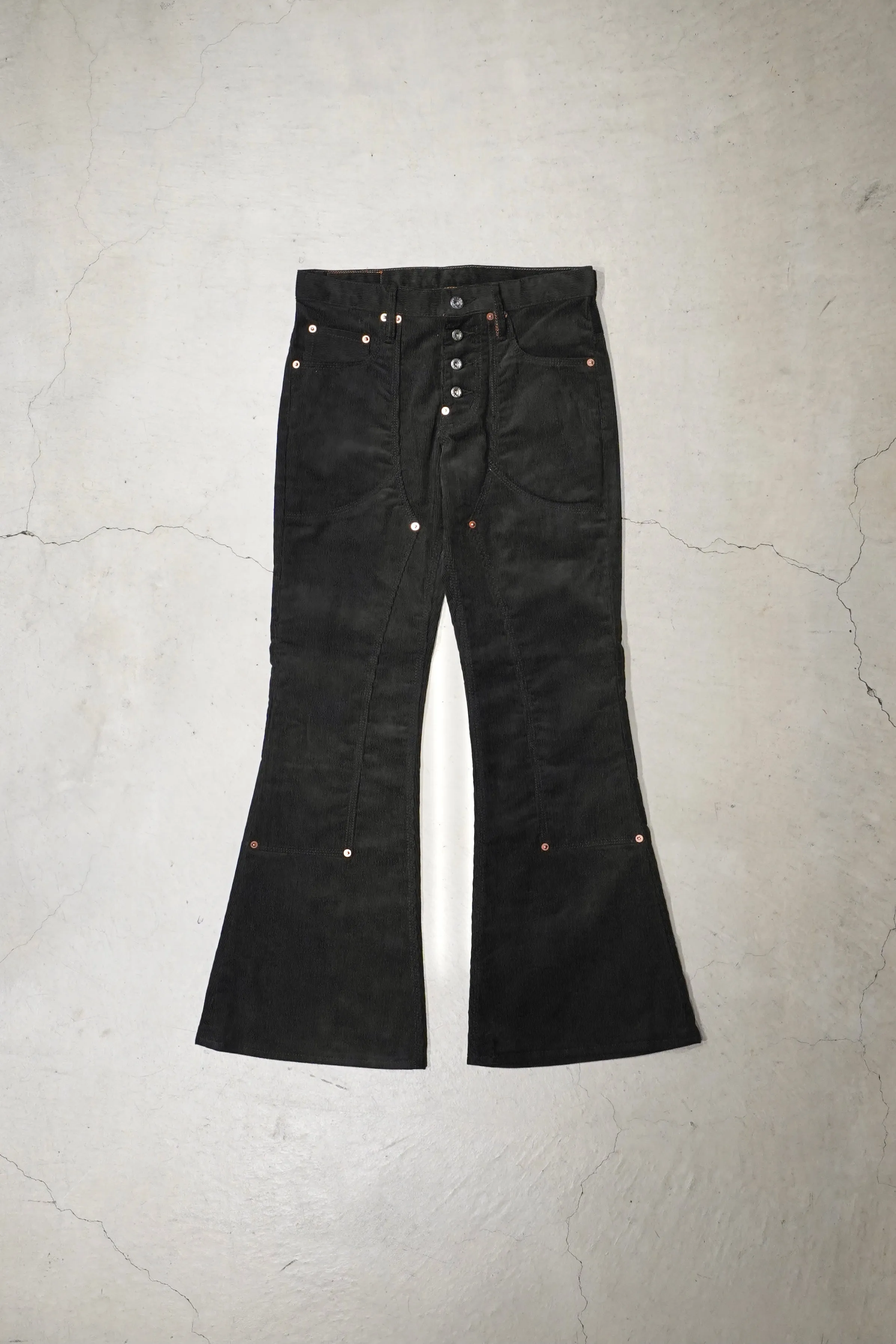 SUGARHILL CORDUROY BELL BOTTOM DEMIN PANTS (BLACK)