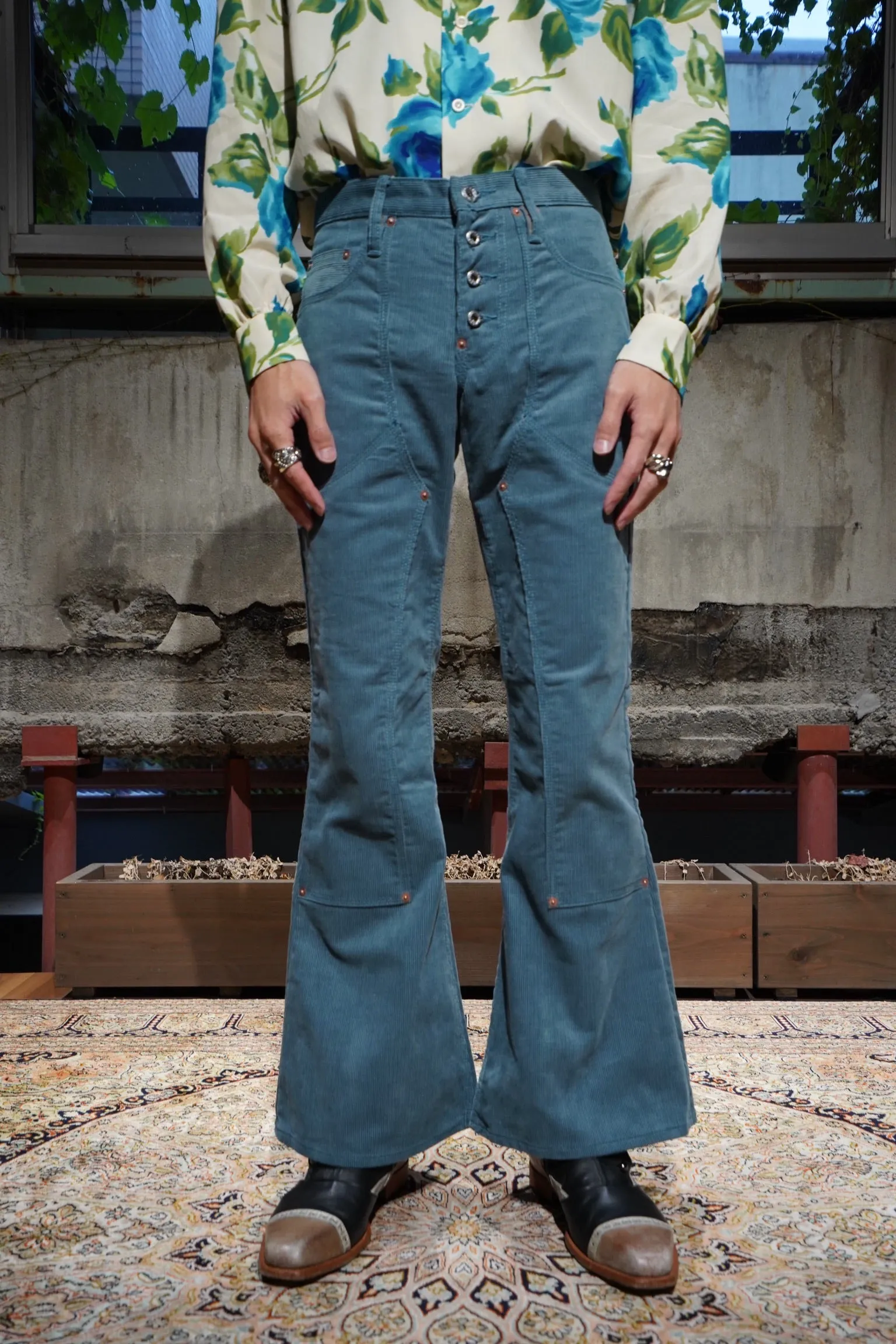 SUGARHILL CORDUROY BELL BOTTOM DEMIN PANTS (BLUE)